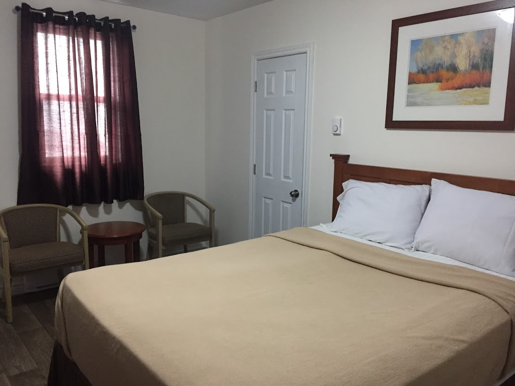 Mariner Motel | 1252 Dundas St, Woodstock, ON N4S 7V9, Canada | Phone: (519) 537-5332