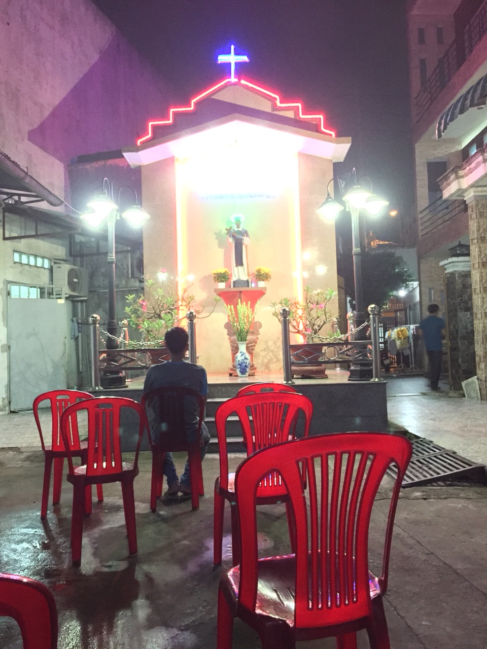 Queen of Martyrs Catholic Church (Vietnamese) | 13210 133a Ave NW, Edmonton, AB T5L 3T7, Canada | Phone: (780) 423-5389