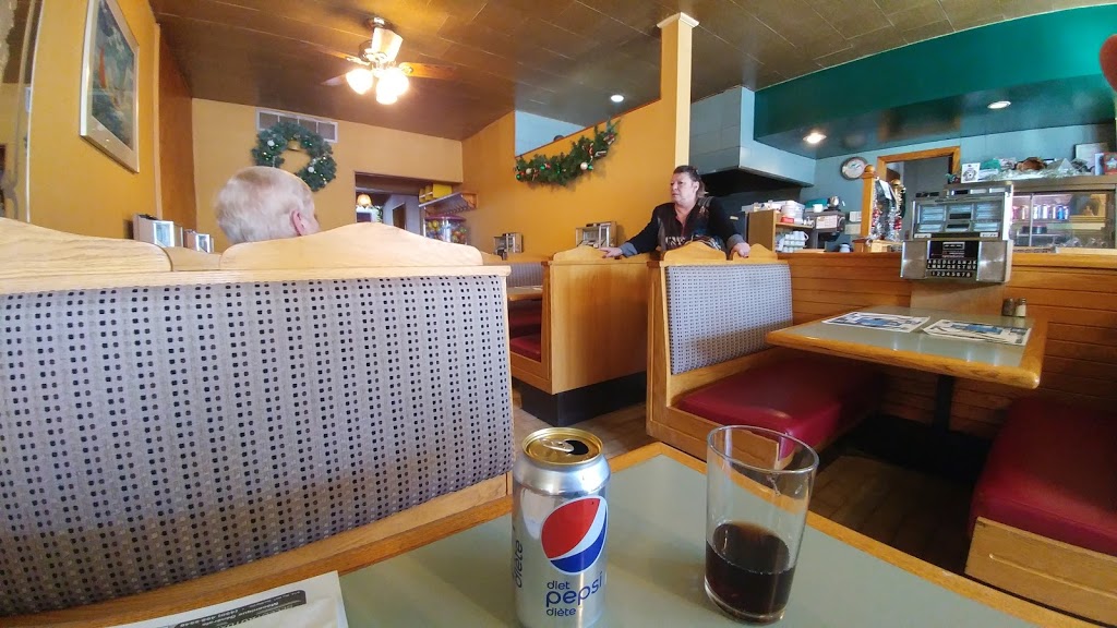 Restaurant Les Deux Frères | 134 Rue Saint-Pierre, Rigaud, QC J0P 1P0, Canada | Phone: (450) 451-4540