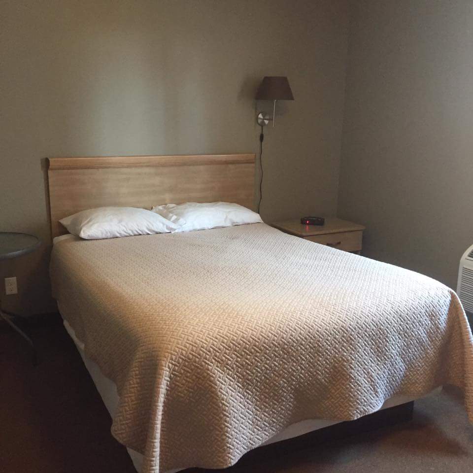 Vanscoy Hotel | 111 Rayburn Ave, Vanscoy, SK S0L 3J0, Canada | Phone: (306) 668-2124