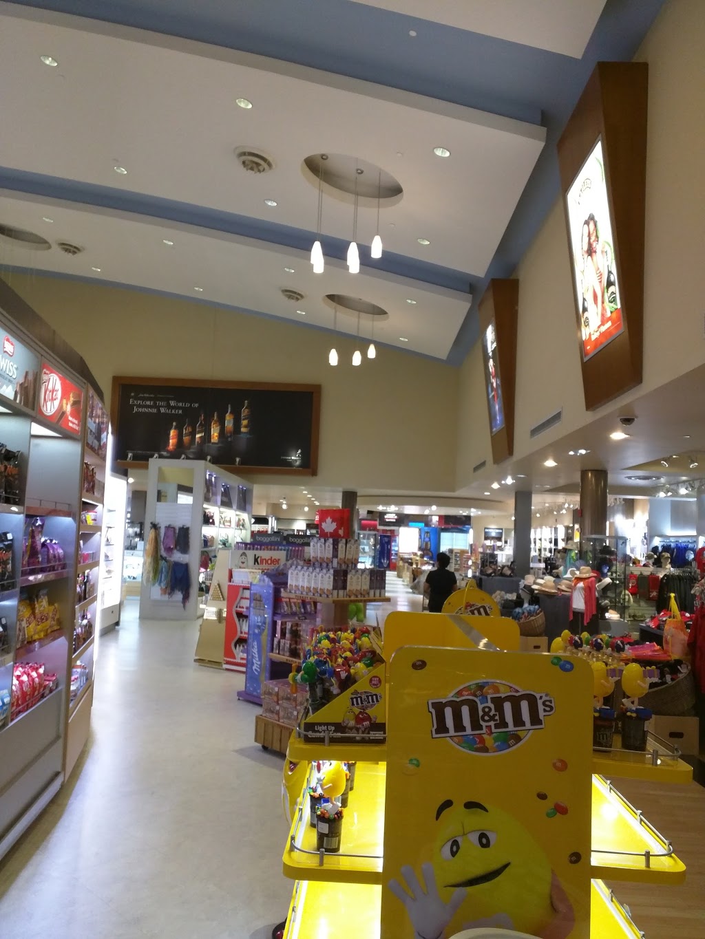 Duty Free Sarnia | 2 Bridge St, Point Edward, ON N7V 4J5, Canada | Phone: (800) 395-7672