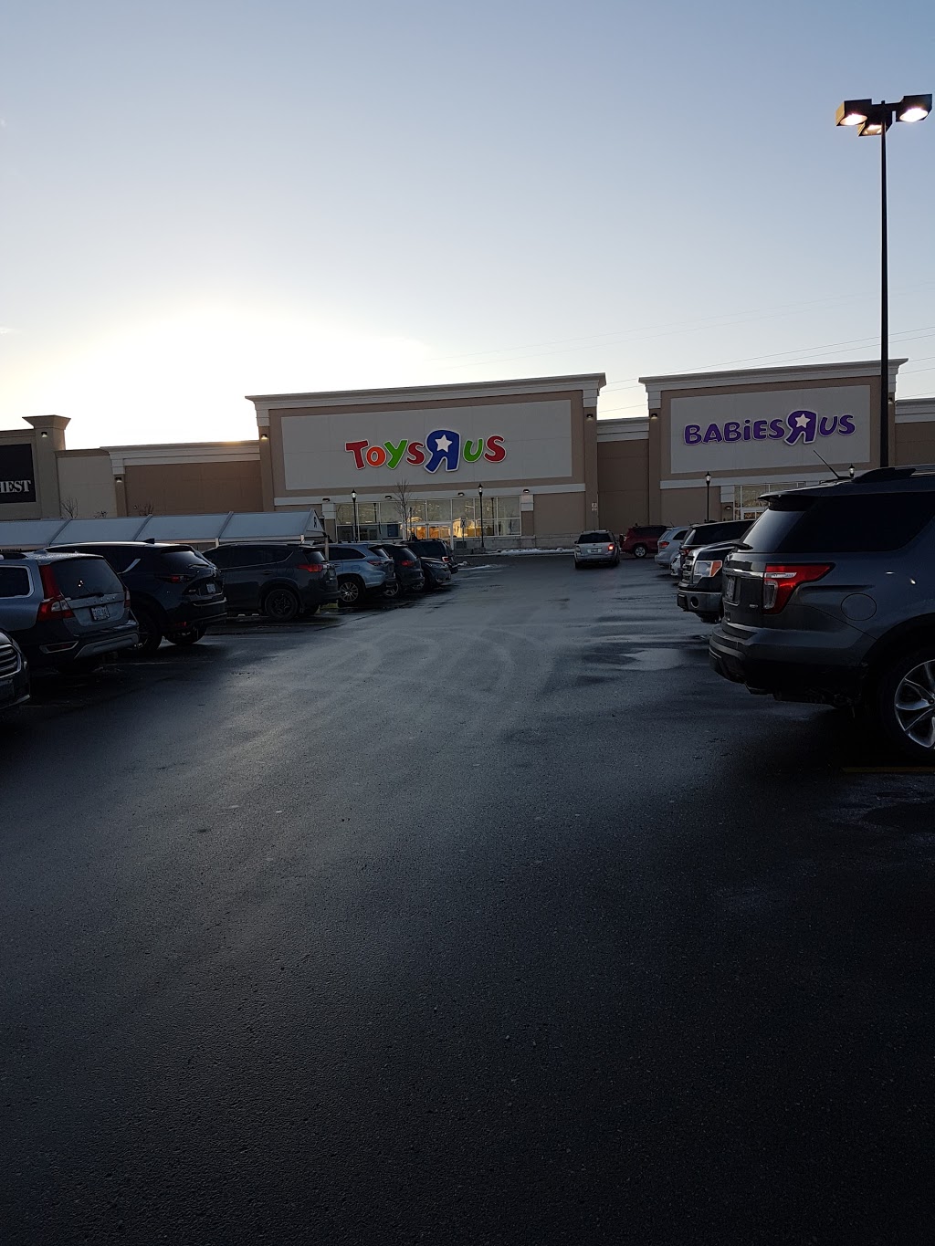 ToysRUs | 540 Centennial Pkwy N, Hamilton, ON L8E 0G2, Canada | Phone: (905) 662-1970