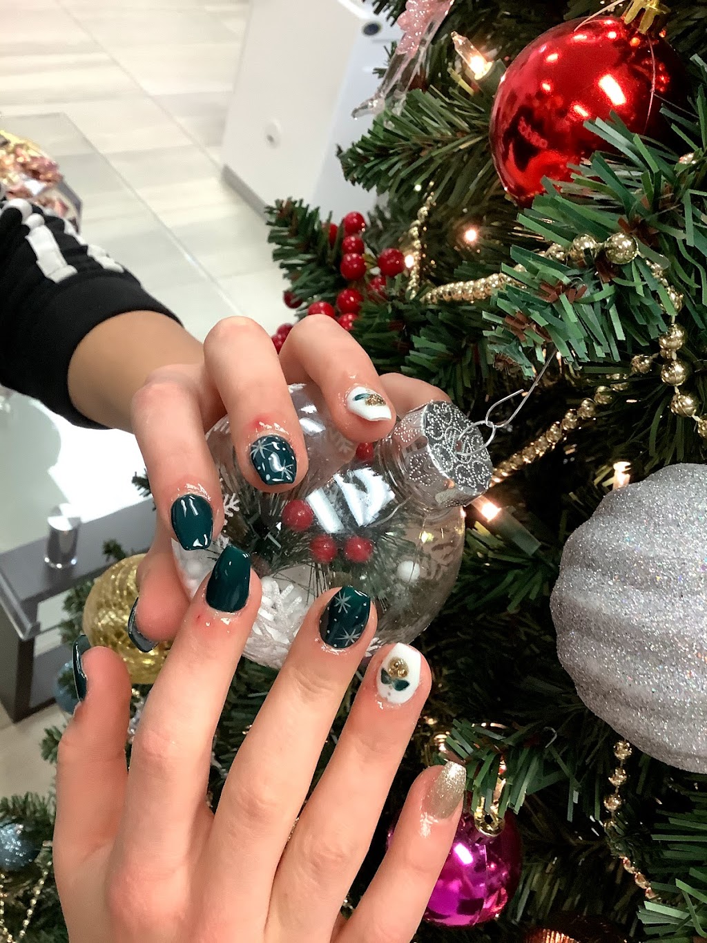 Wasaga nails | 133 33rd St N unit 4, Wasaga Beach, ON L9Z 2C2, Canada | Phone: (705) 422-1111