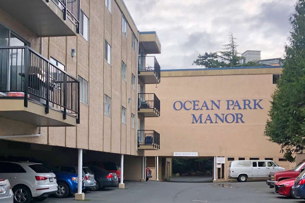 Ocean Park Manor | 885 Dunsmuir Rd, Victoria, BC V9A 6W6, Canada | Phone: (250) 410-1705
