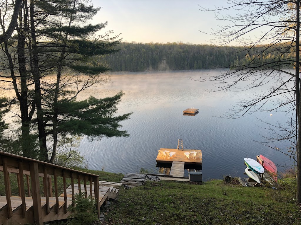 Castaway North Lodge | 1072 Edith Crescent, Gooderham, ON K0M 1R0, Canada | Phone: (905) 315-0844