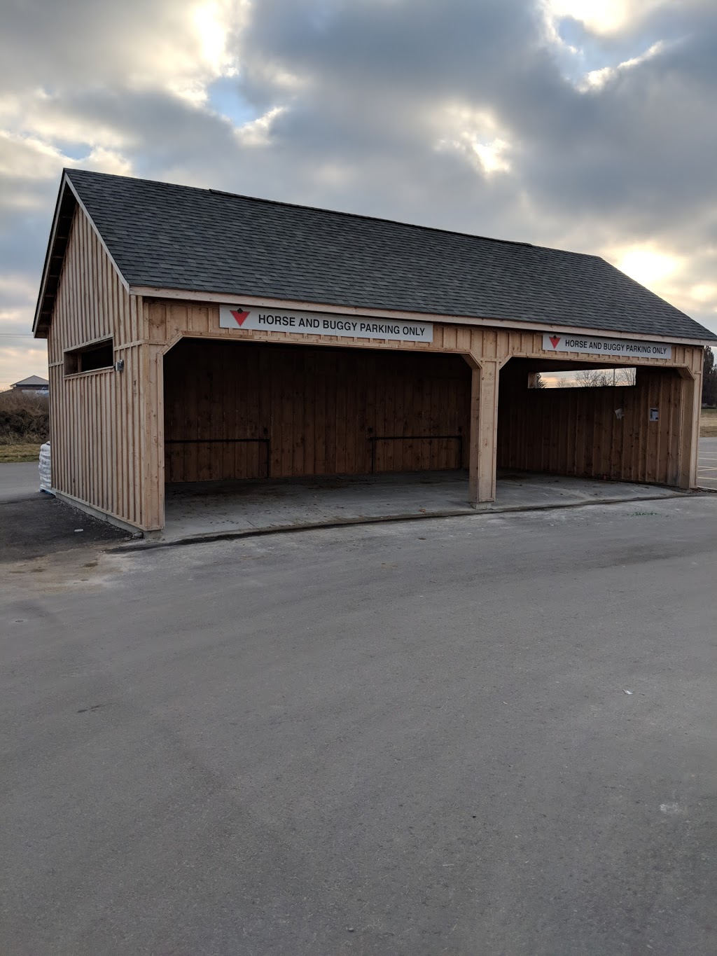 Canadian Tire - Elmira, ON | 325 Arthur St S, Elmira, ON N3B 3L5, Canada | Phone: (519) 669-2727