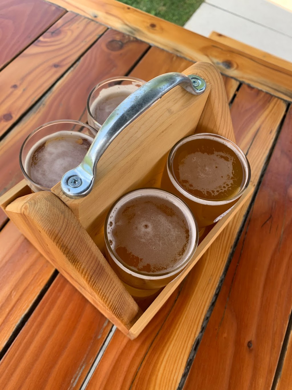 The Beer Garden | 4945 Clifton Hill, Niagara Falls, ON L2G 3N5, Canada | Phone: (905) 357-4330