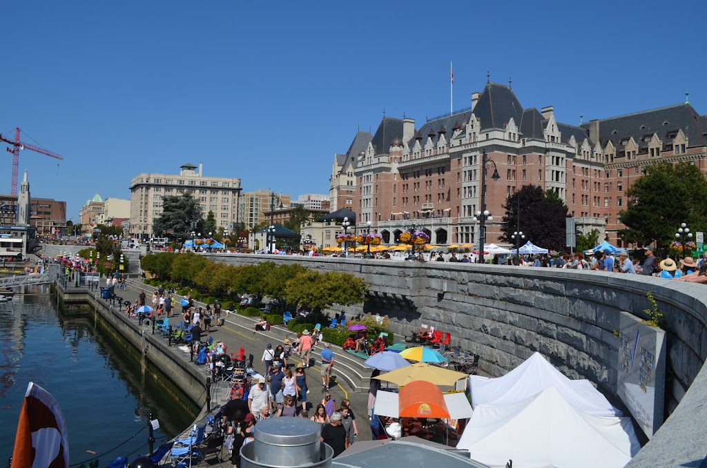 Victouria | 909 Dale St, Victoria, BC V8X 2V9, Canada | Phone: (250) 507-6554