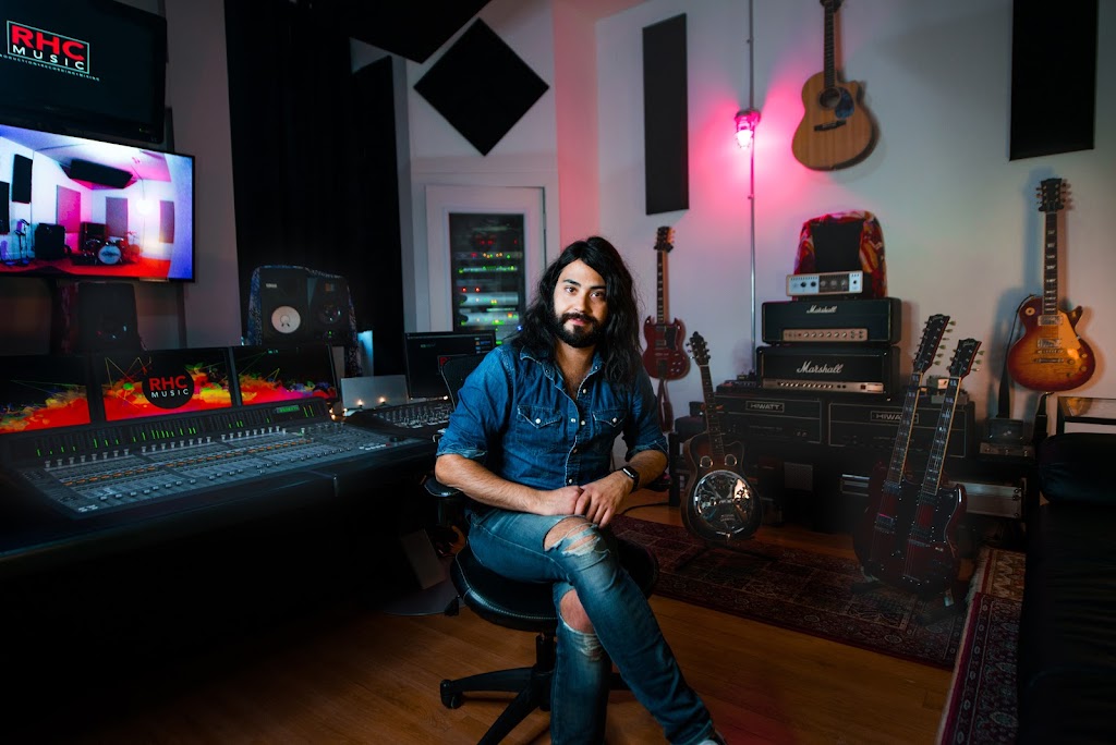 RHC Music | 25 Polson St Unit 1, Toronto, ON M5A 1A4, Canada | Phone: (416) 803-4608