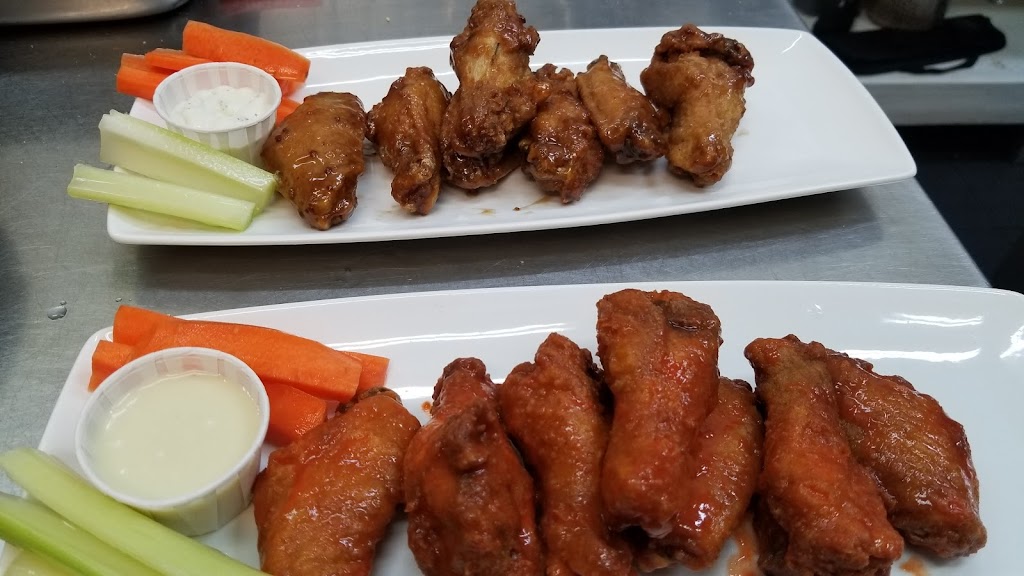 Sideways Bar and Grill | 18-22 Bridge St W, Campbellford, ON K0L 1L0, Canada | Phone: (705) 947-2333