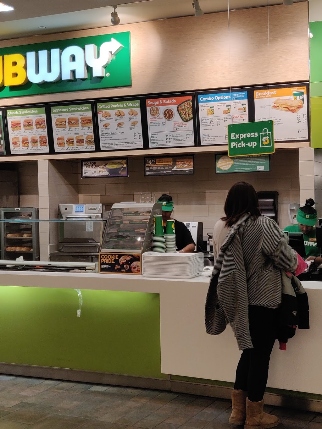 Subway | Upper Wentworth St, Hamilton, ON L9A 5X5, Canada