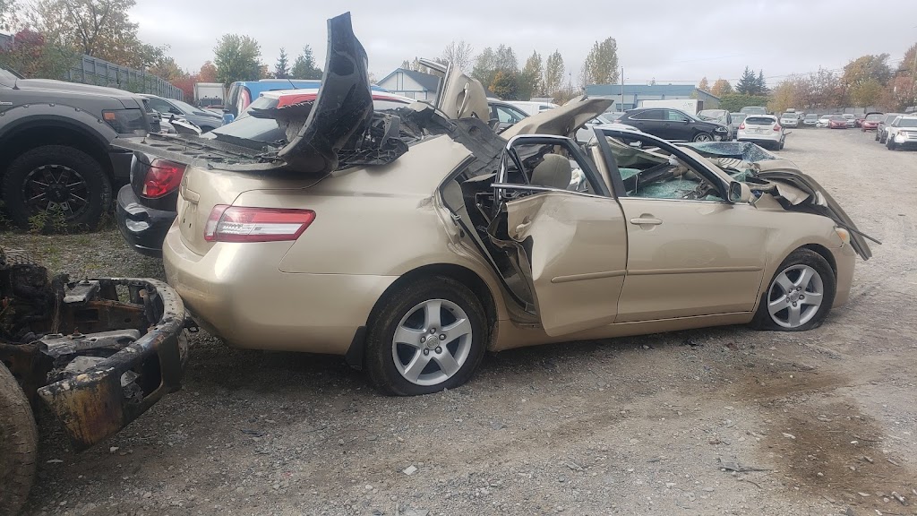 Larouche Towing Inc. | 8405 Bd Pierre-Bertrand, Québec, QC G2K 1V9, Canada | Phone: (418) 622-0607