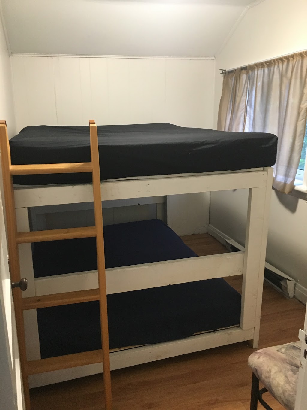 Wasaga Bridge Cottages | 5 River Rd E, Wasaga Beach, ON L9Z 2L1, Canada | Phone: (647) 202-7562