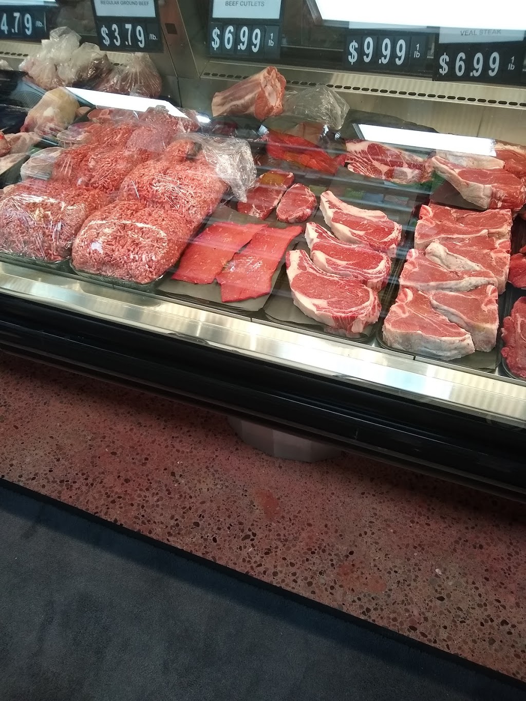 Apna Farm Halal Meat & Grocery 50 Sky Harbour Dr, Brampton, ON L6Y