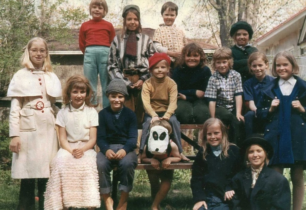 The Backyard Drama Club | 772 Happy Vale Dr, Innisfil, ON L9S 2E5, Canada | Phone: (705) 431-9787