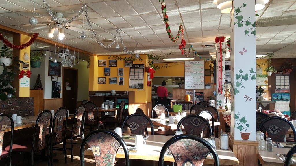 Oak Point Restaurant | 533 Oak Point Hwy, Winnipeg, MB R2R 1V2, Canada | Phone: (204) 633-9488