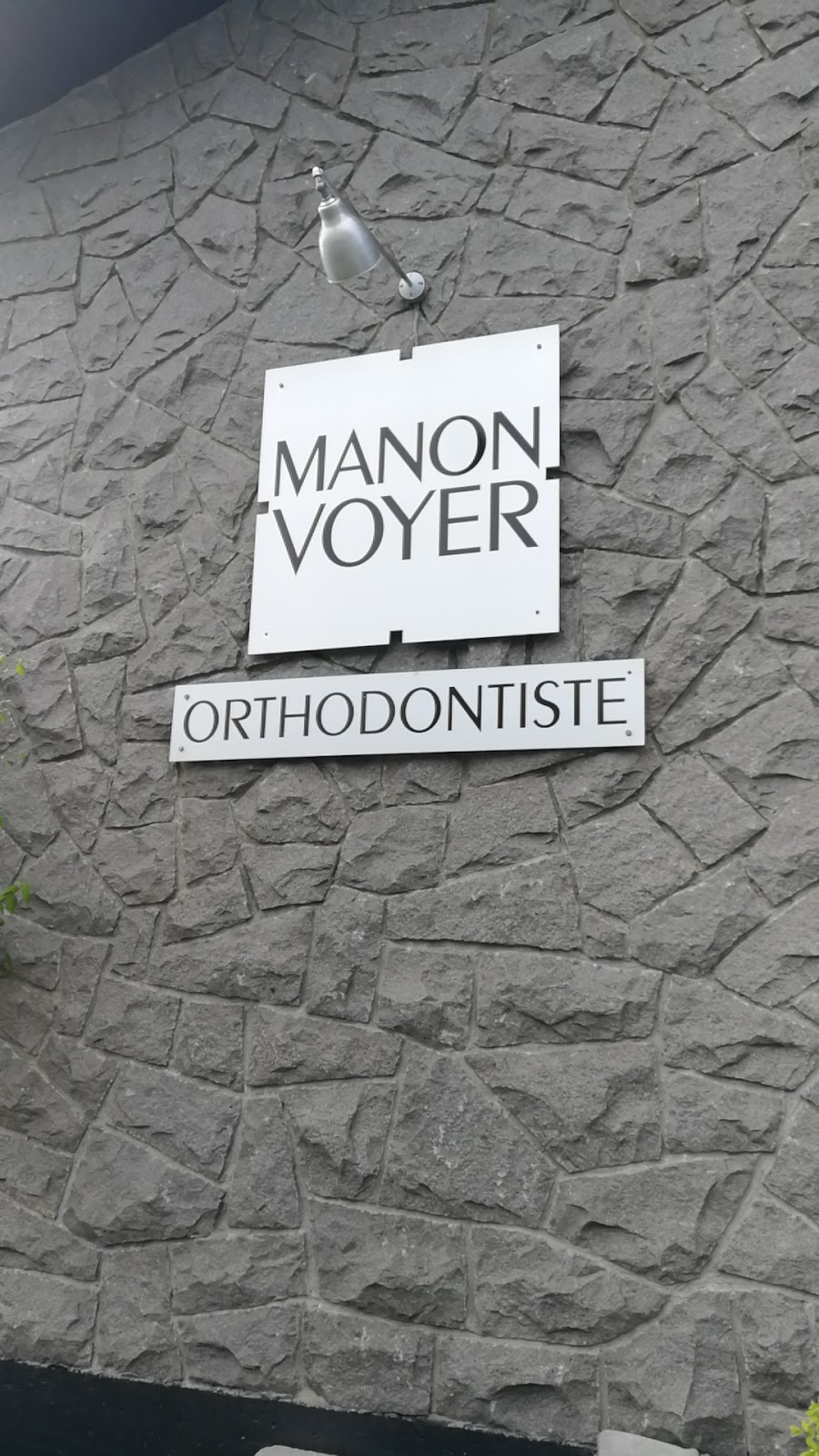 Clinique Dre Manon Voyer | 400 Bd Auger O, Alma, QC G8B 2B4, Canada | Phone: (418) 698-8688