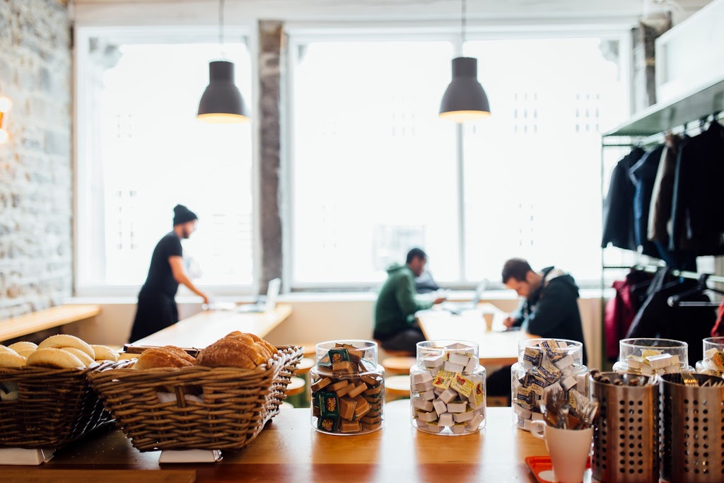 Auberge Saint-Paul Hostel | 347 Rue Saint Paul Est, Montréal, QC H2Y 1H3, Canada | Phone: (438) 386-1339