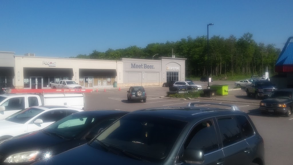 Beer Store | 802 Main St E, Shelburne, ON L0N 1S0, Canada | Phone: (519) 925-5321