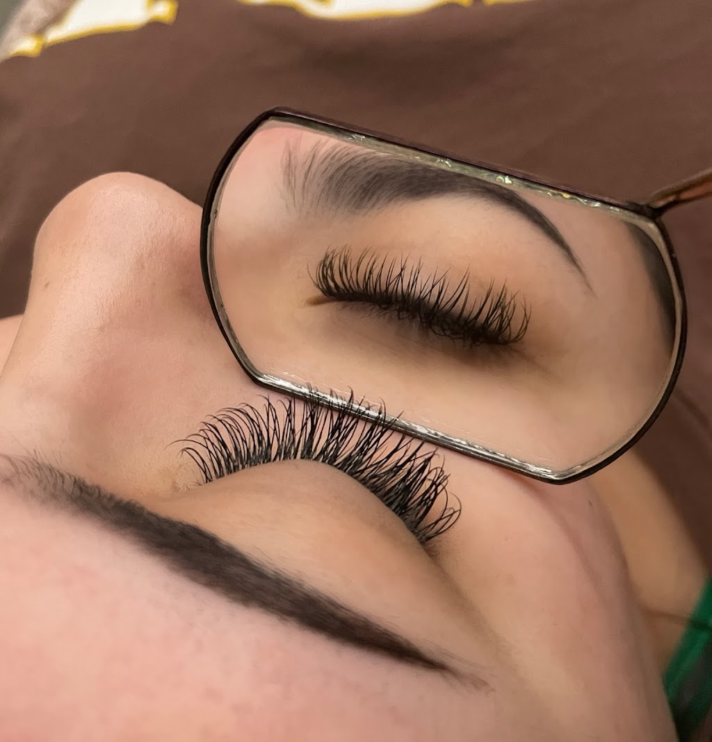 Mari Lashes | 754 Heritage Blvd W, Lethbridge, AB T1K 7Z6, Canada | Phone: (403) 593-4301
