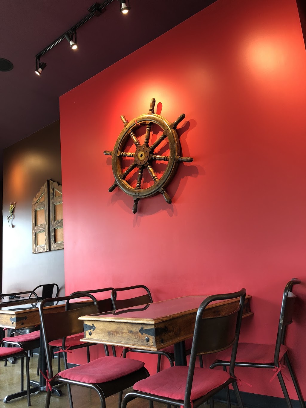 Wood N Frog Coffee Company | 5694 12 Ave, Delta, BC V4L 1C4, Canada | Phone: (778) 434-3330