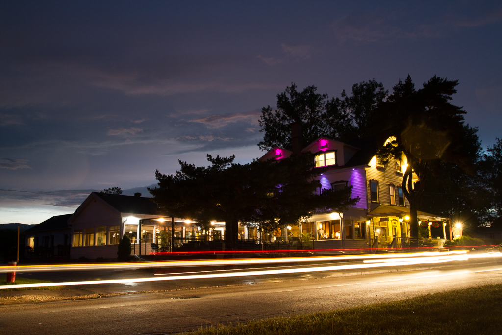 Bistro de lEstran | 192 Rue-Sainte Anne, Baie-Saint-Paul, QC G3Z 1P8, Canada | Phone: (418) 435-3321