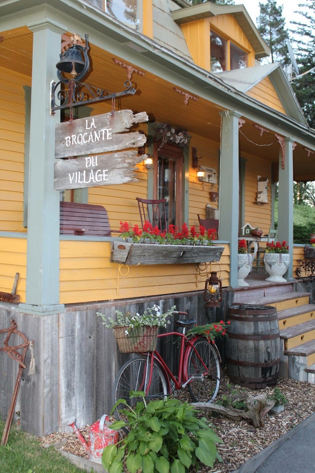 The Flea Village | 710 Rang York, Saint-Barthélemy, QC J0K 1X0, Canada | Phone: (450) 885-1909