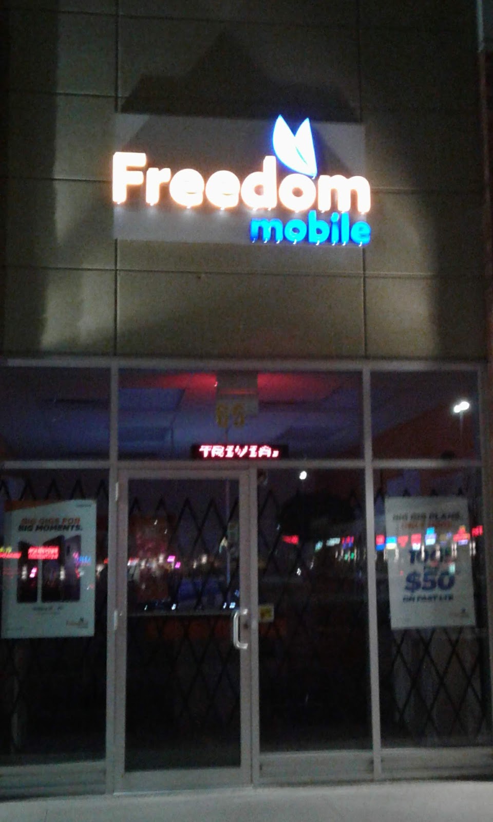 Freedom Mobile | 30 Karachi Dr, Markham, ON L3S 0B6, Canada | Phone: (905) 554-5684