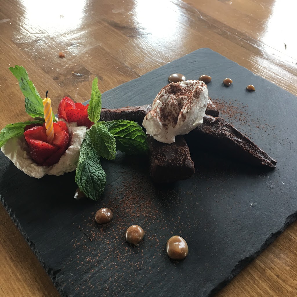 West Coast Grill & Oyster Bar Kelowna | 1675 Abbott St, Kelowna, BC V1Y 1A9, Canada | Phone: (236) 420-0206