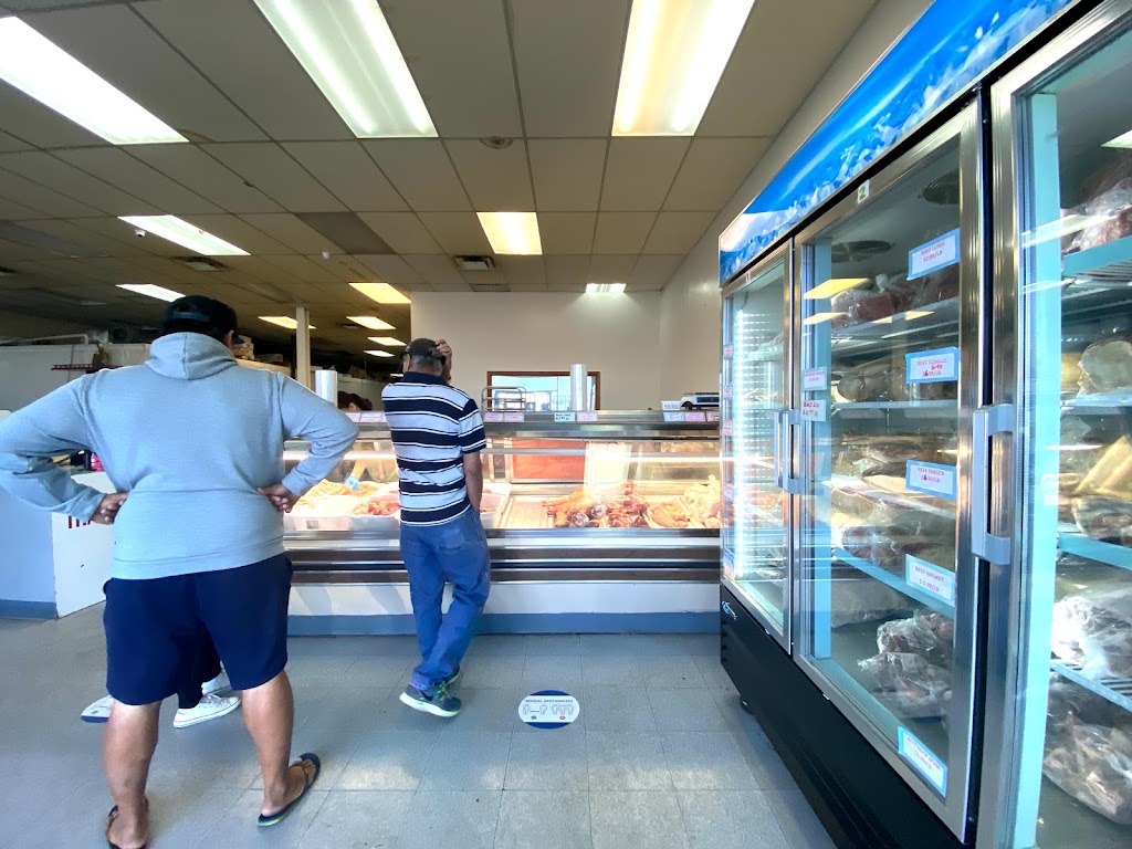 Leung ky meat and seafood ltd | 1919 31 St SE, Calgary, AB T2B 0S8, Canada | Phone: (403) 273-0038