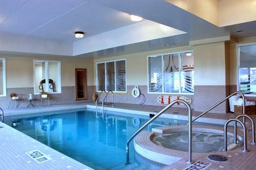 Admiral Inn & Suites | 2161 N Sheridan Way, Mississauga, ON L5K 1A3, Canada | Phone: (905) 403-9777