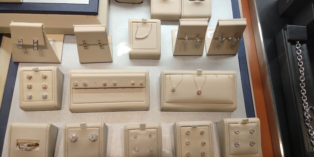 Peoples Jewellers | 6631 Island Hwy N, Nanaimo, BC V9T 4T7, Canada | Phone: (250) 390-3349