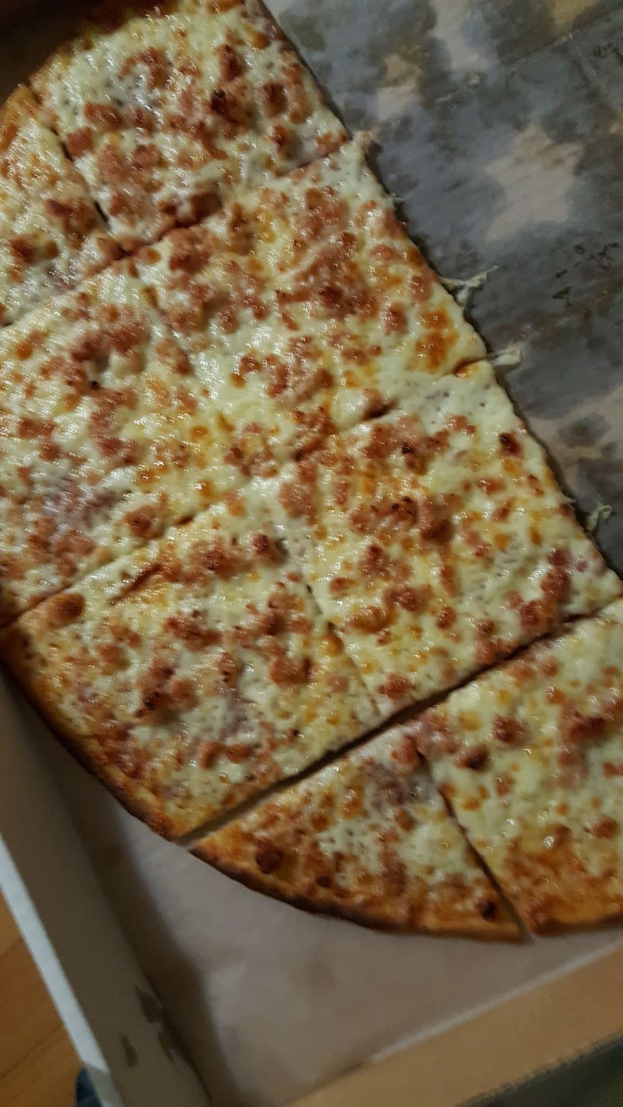 Gondola Incomparable Pizza | 4801 26 Ave NE, Calgary, AB T1Y 3E1, Canada | Phone: (403) 285-5116