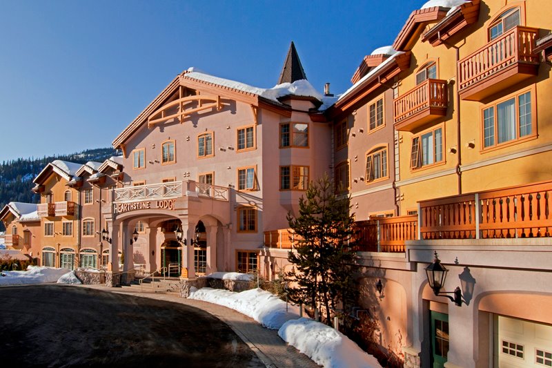 Hearthstone Lodge Hotel | 3170 Creekside Way, Sun Peaks, BC V0E 5N0, Canada | Phone: (250) 578-6969