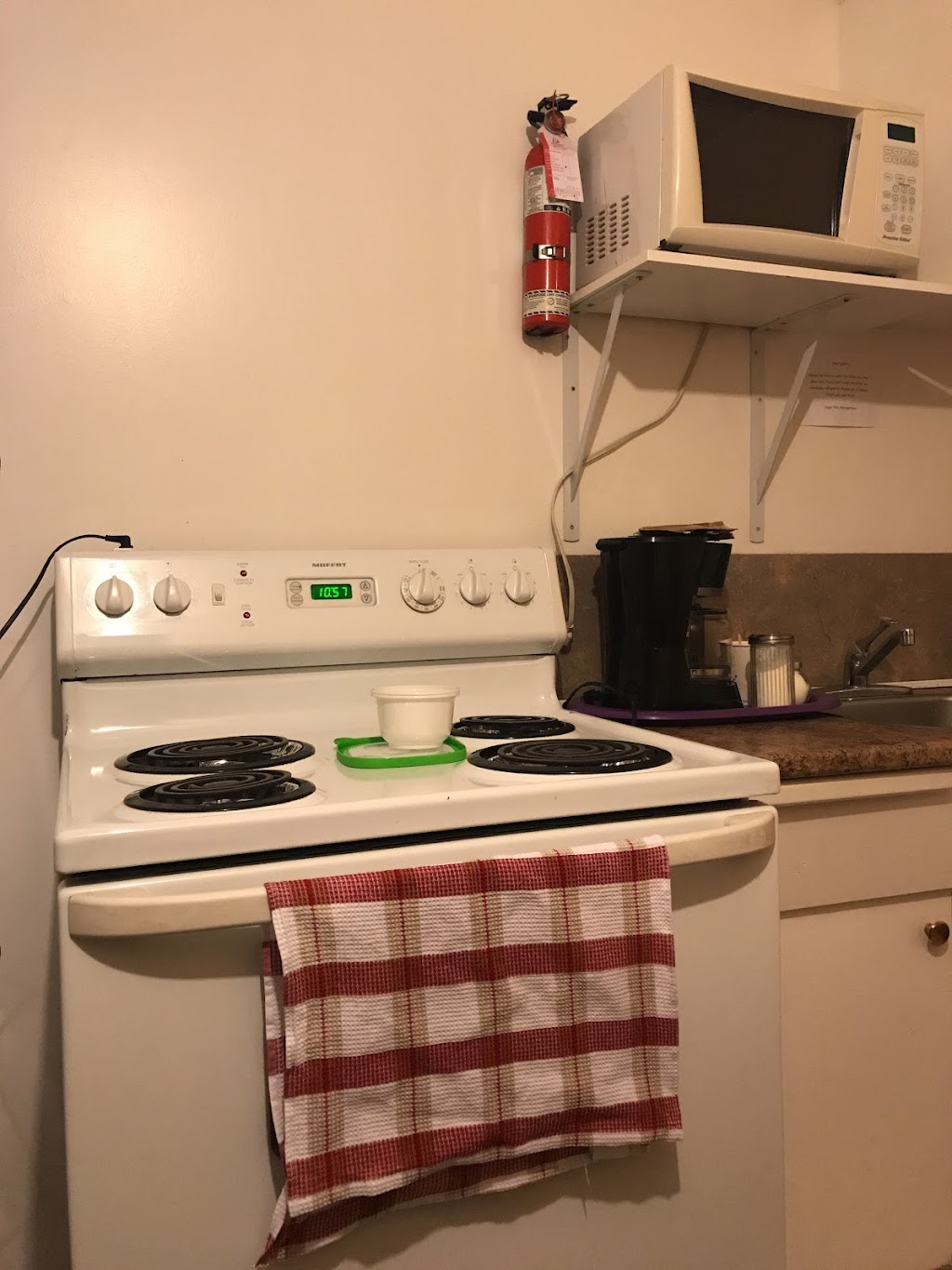 Sage-Hills Motel | 1390 Cariboo Hwy, Cache Creek, BC V0K 1H0, Canada | Phone: (250) 457-9777