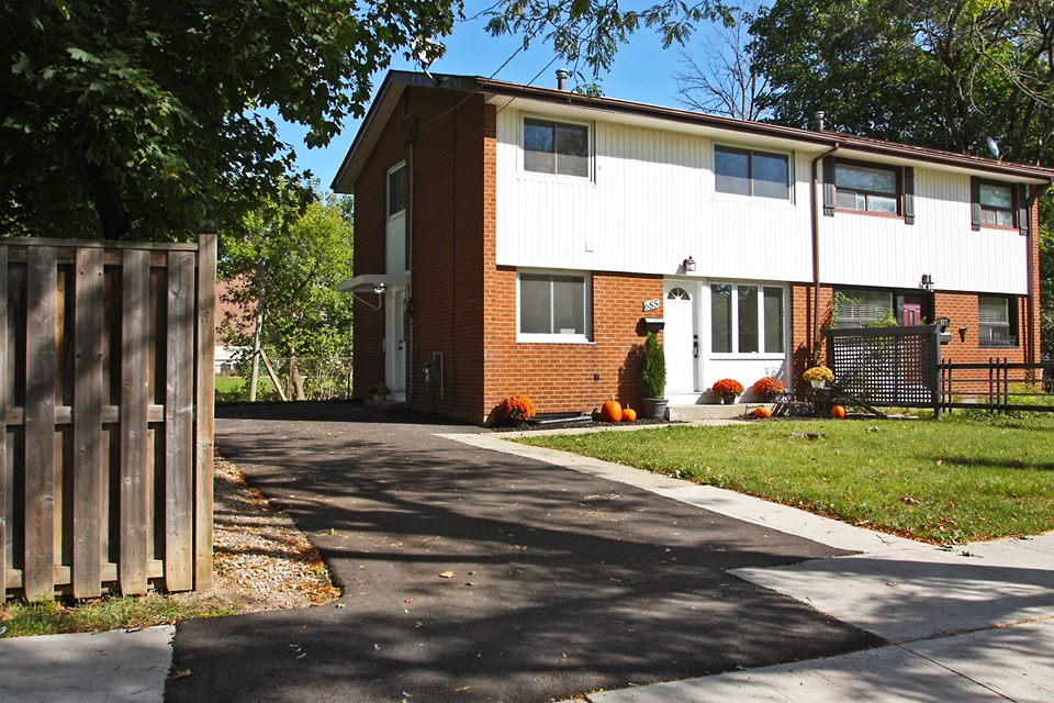 Bonnie Joslin Keller Williams Complete | 1044 Cannon St E, Hamilton, ON L8L 2H7, Canada | Phone: (905) 308-8333