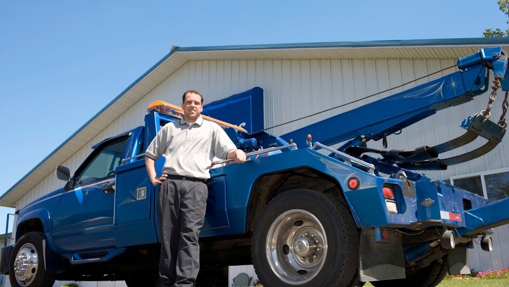 Towing Abbotsford Pros | 33710 Marshall Rd #313, Abbotsford, BC V2S 1L3, Canada | Phone: (604) 227-6466