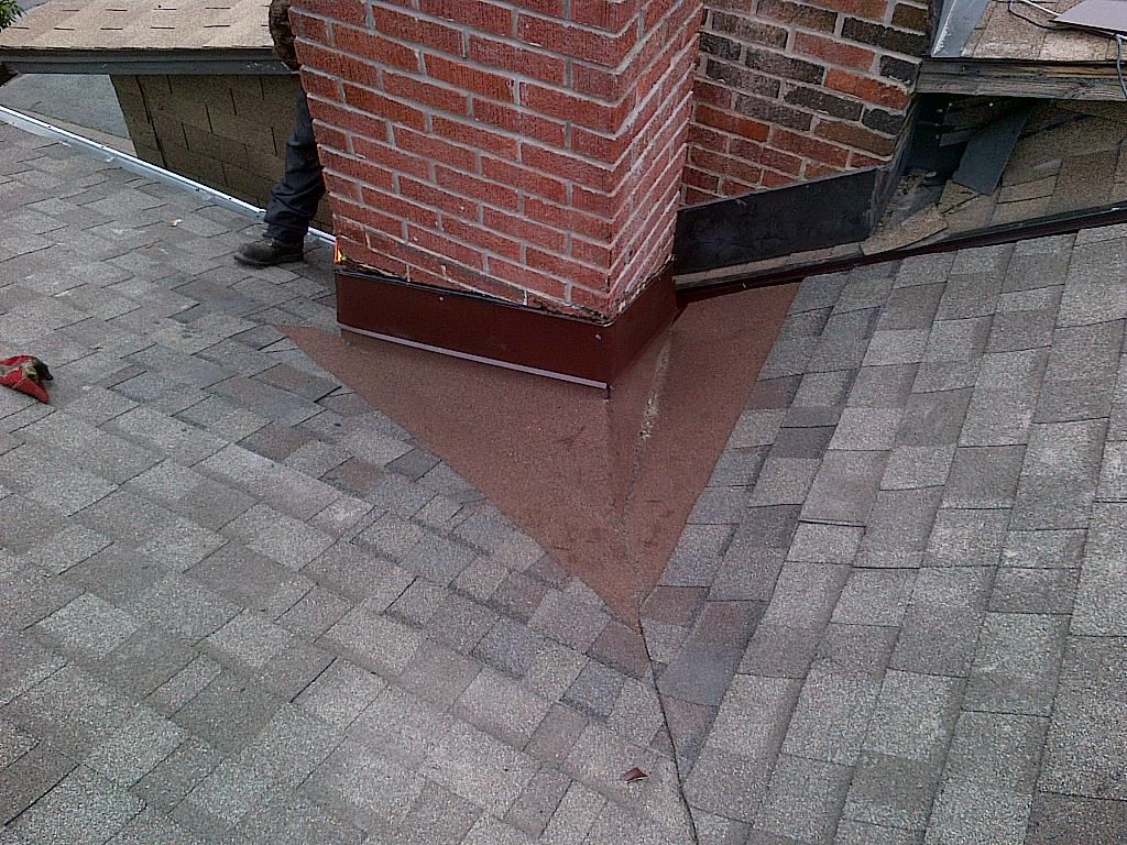 The Roof Whisperer a Toronto Roofing Contractor | 1520 Lodestar Rd #17, North York, ON M3J 3C1, Canada | Phone: (647) 979-5652