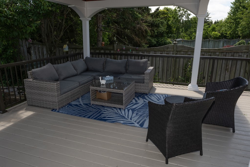 Hickory Dickory Decks - London | 37 Cedarwood Crescent, London, ON N6H 5P5, Canada | Phone: (519) 472-8795
