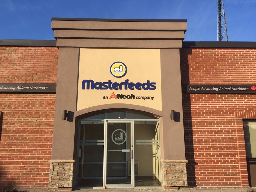 Masterfeeds | 1020 Hargrieve Rd Unit 1, London, ON N6E 1P5, Canada | Phone: (519) 685-4300