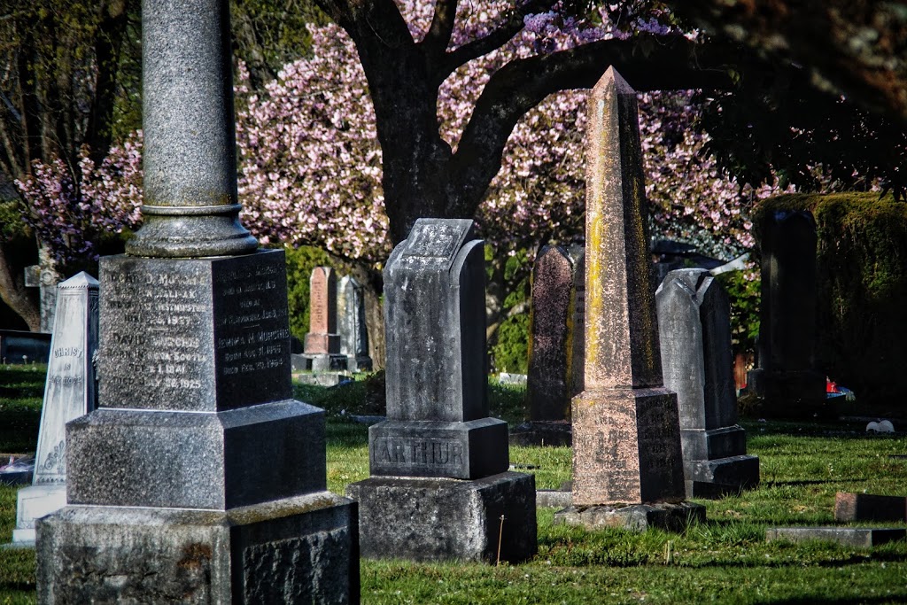 Fraser Cemetery | 100 Richmond St, New Westminster, BC V3L 4B3, Canada | Phone: (604) 522-1323