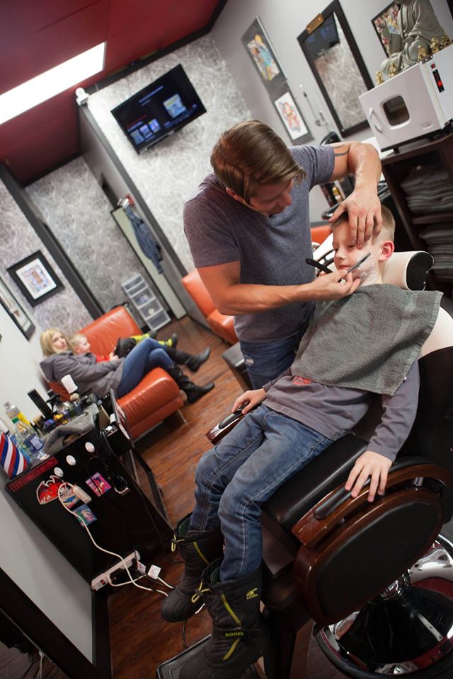 Ghost Town Tattoo | 49 Elizabeth St, Okotoks, AB T1S 1M3, Canada | Phone: (403) 995-1978