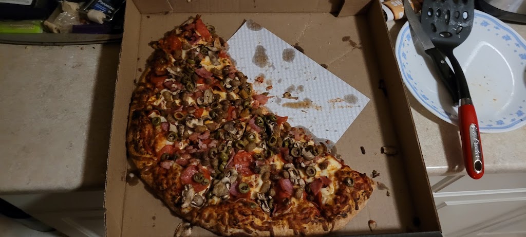 Papas Pizzaland Trenton | 391 Dundas St W, Trenton, ON K8V 3S4, Canada | Phone: (613) 955-0999