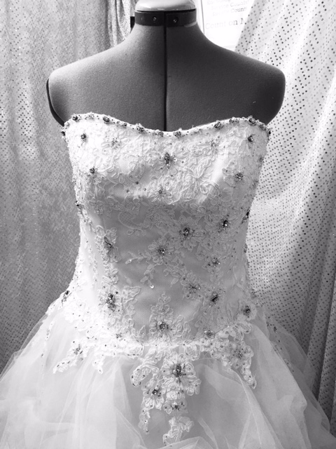 20/20 ALTERATIONS | 2813 46 St SE, Calgary, AB T2B 2N7, Canada | Phone: (403) 969-4422