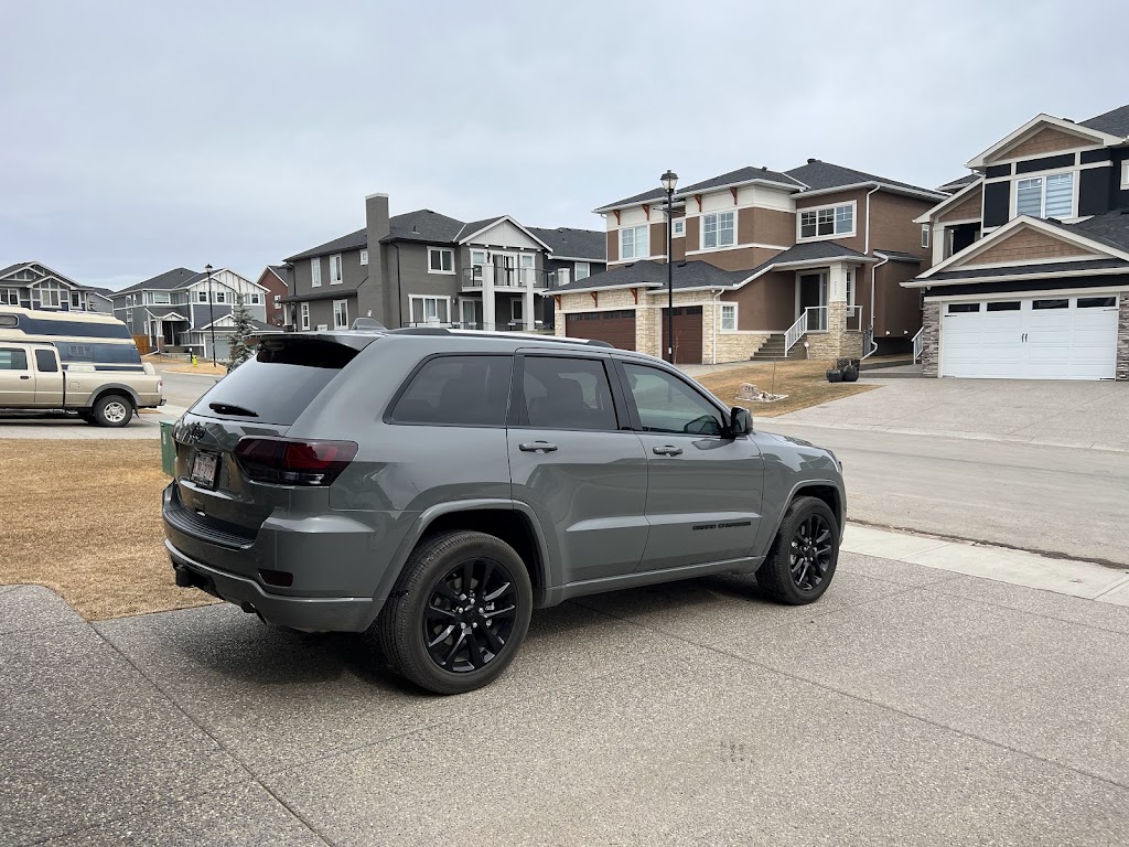 Amigos Tinting | 212 Aspenmere Way, Chestermere, AB T1X 0Y2, Canada | Phone: (587) 437-0573