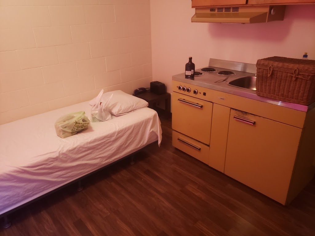 Prairie Schooner Motel | 601 11 St, Bassano, AB T0J 0B0, Canada | Phone: (403) 641-3978