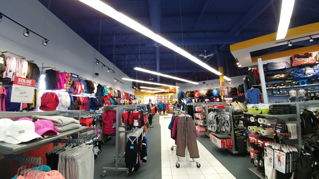 Sports Experts Atmosphere Bromont | 550 Rue de la place Champêtre, Bromont, QC J2L 0A1, Canada | Phone: (450) 534-0764