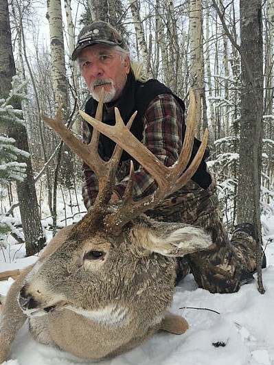 Whitetail Trophy Hunts | RR1, Bluffton, AB T0C 0M0, Canada | Phone: (315) 636-5277