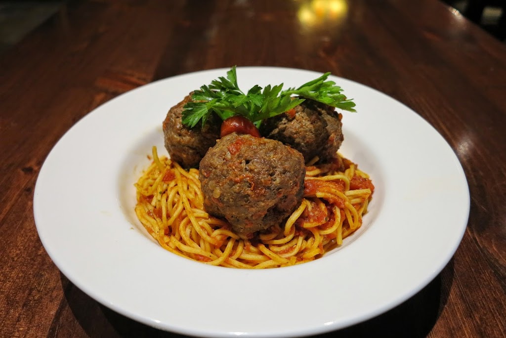 Borsalino Dining Lounge | 1871 OConnor Dr, North York, ON M4A 1X1, Canada | Phone: (416) 986-0189