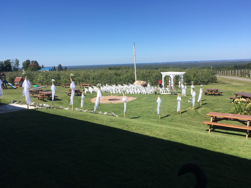 Les Vergers Ivanhoë Faille | 2232 Montée Brooks, Franklin, QC J0S 1E0, Canada | Phone: (450) 827-2742
